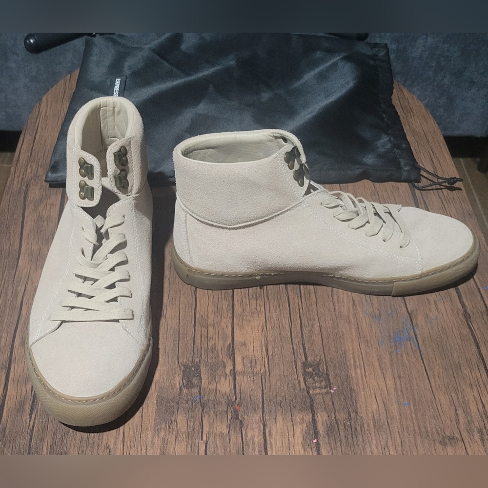 Express Men's Cream High-Top Sneakers